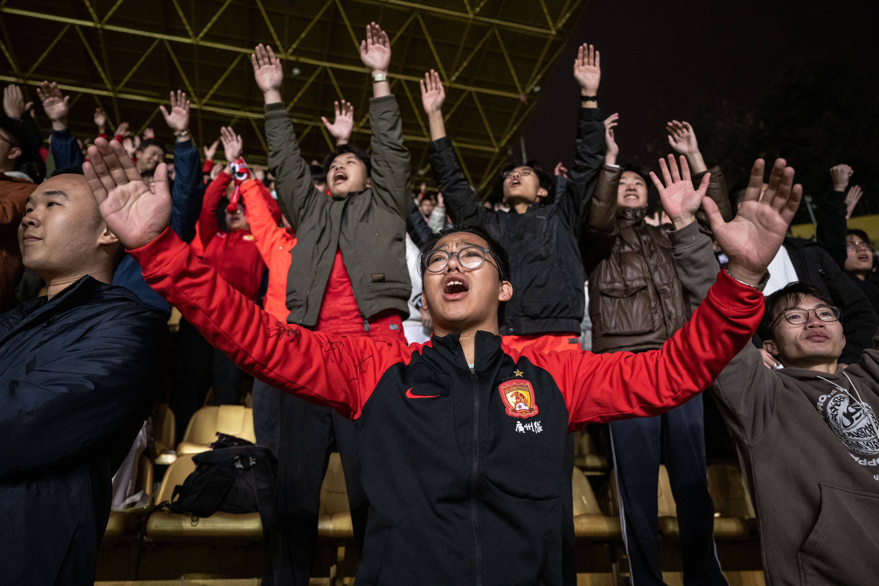 九游娱乐比分网-“球迷狂欢：最感人应援场面回顾”